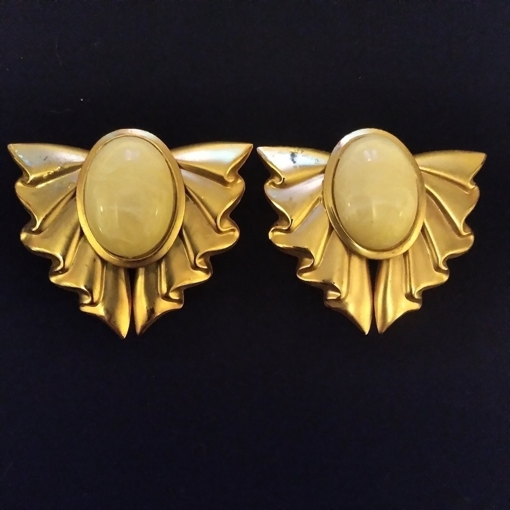 Vintage goldtone Bluette shoe clips